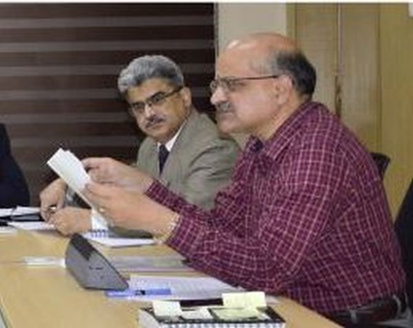 CS reviews preparedness for Ayushman Bharat launch