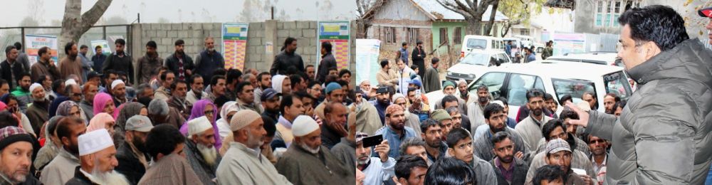 DDC G’bal tours Kangan, listens public grievances