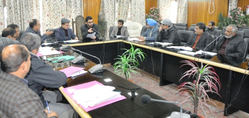 DC Srinagar directs departments to submit status report
