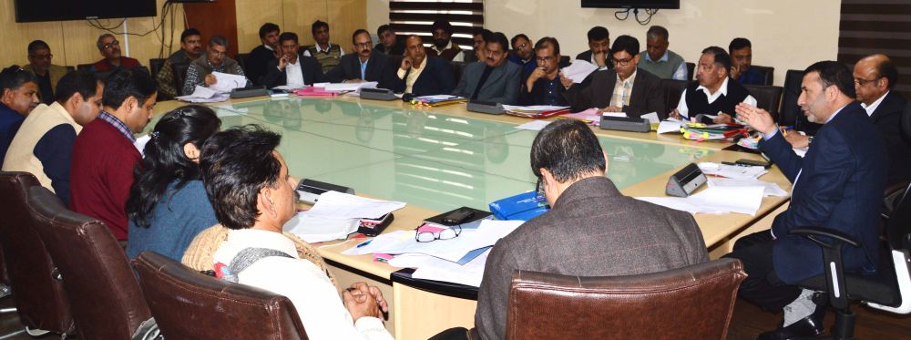 Farooq Shah reviews status of languishing PHE, I&FC projects of Samba, Udhampur, Kathua