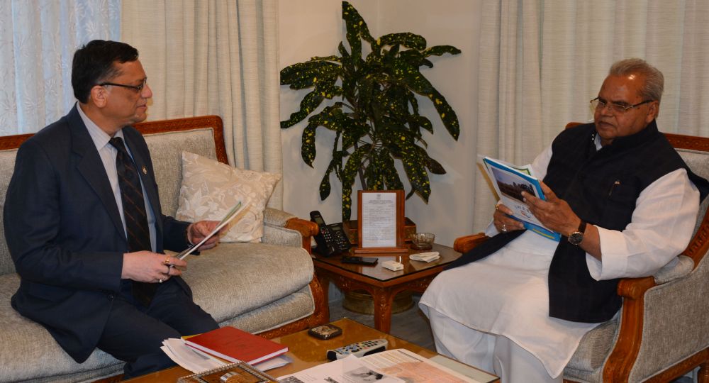 Chairperson Jammu and Kashmir State Water Resources Regulatory Authority meets Governor