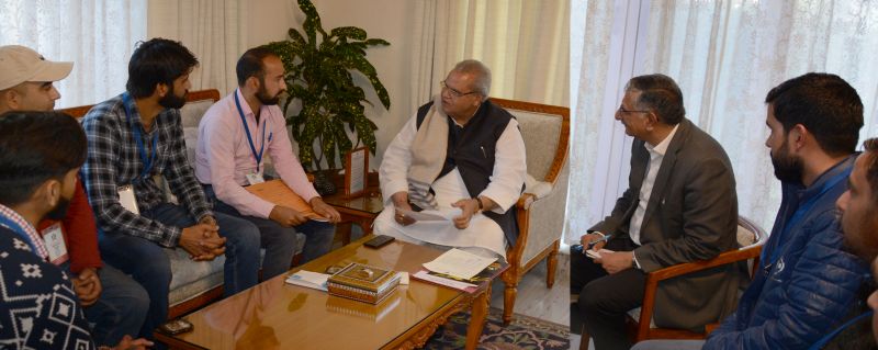 Delegations meet Governor