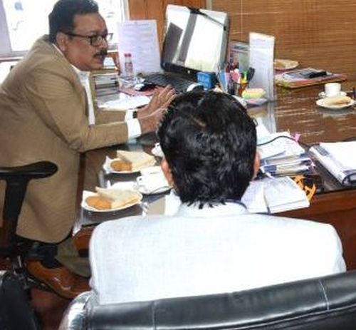 Navin takes stock of resource requirement for massive upgradation of sports infra