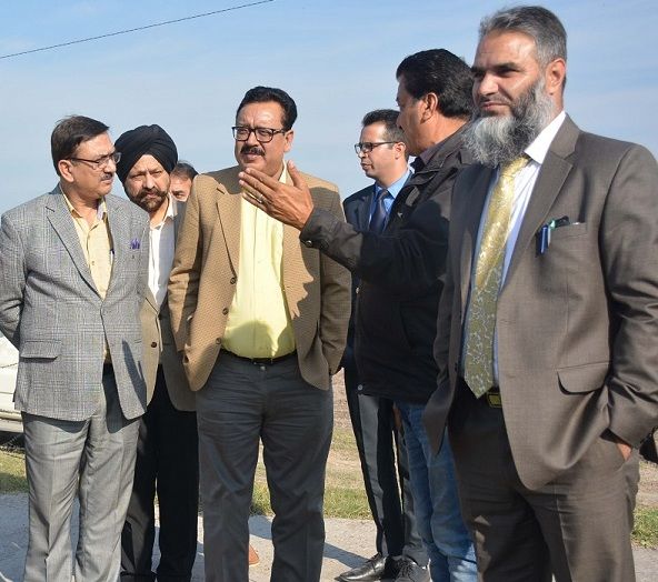 Navin Choudhary inspects Seed Multiplication Farm Chinore