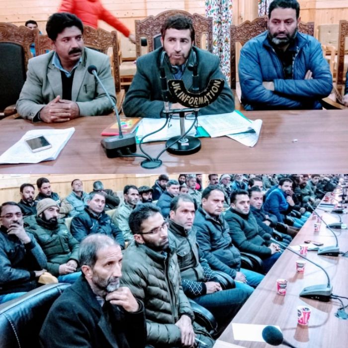 Distt admin Bandipora holds special training for poll staff