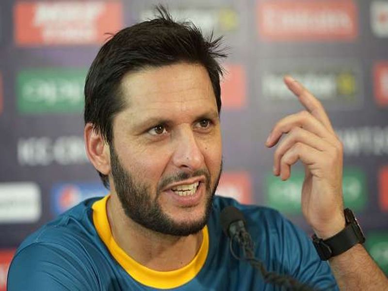 PSL franchise replaces Afridi with Akram