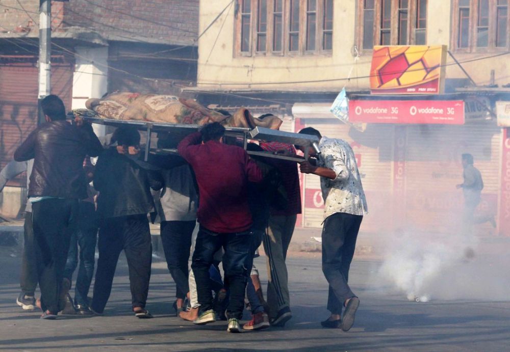 Police blames Noorbagh youth’s death on militant firing