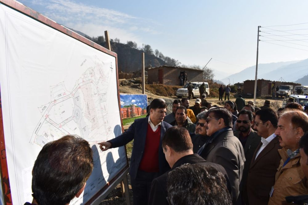 Kumar reviews progress on new Medical Colleges at Doda, Rajouri