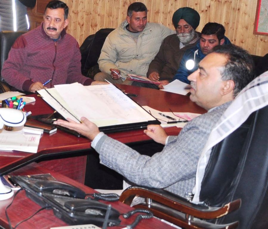 Baramulla: DDC reviews power supply scenario