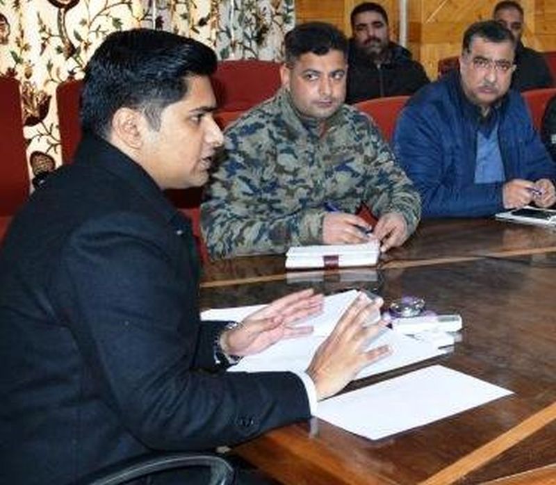 DC Shopian reviews preparedness for Republic Day