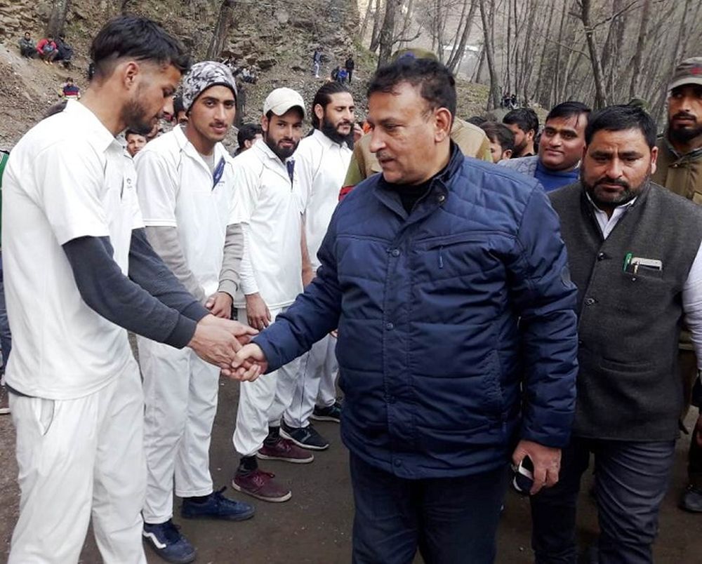 ‘Khelo India’: DDC Ramban inaugurates cricket match