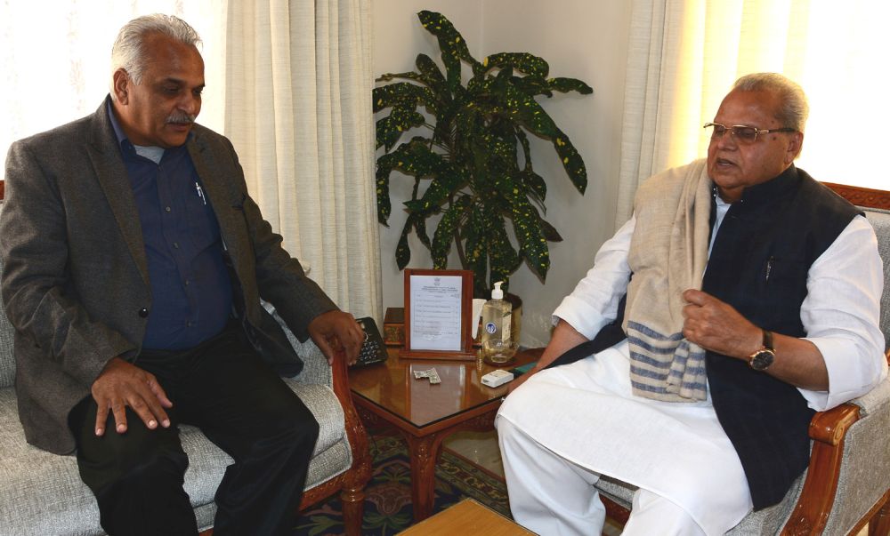 MLC Arora meets Governor
