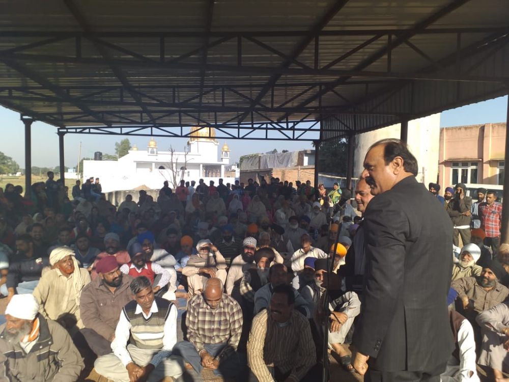 Slathia exhorts people to unite for peace, isolate divisive forces