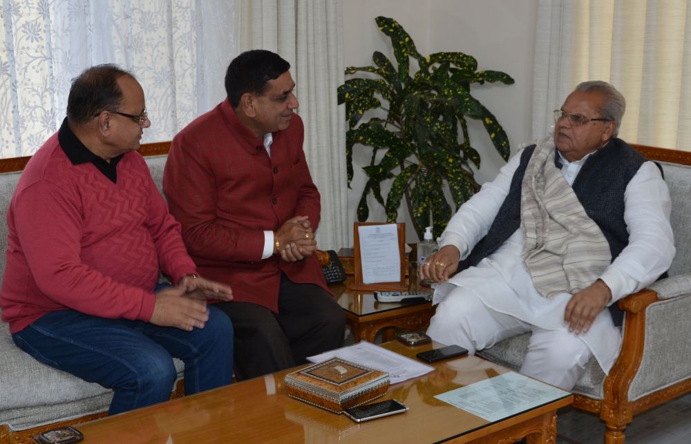 Mayor JMC meets Governor