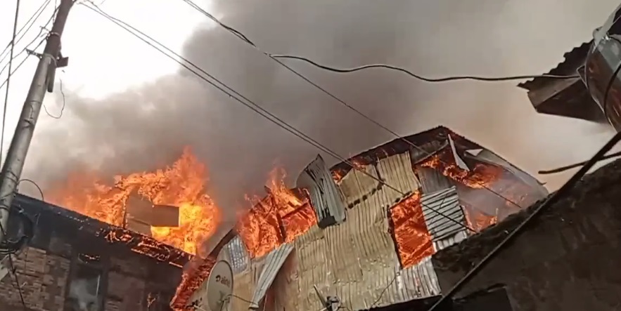 Fire destroys five residential houses in old town Bla