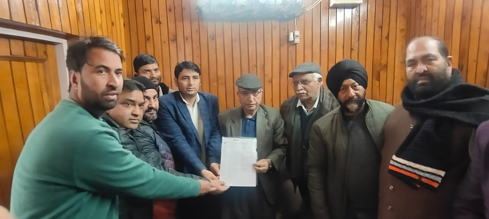 Govt employees deputation calls on Ghulam Hassan Mir in Jammu
