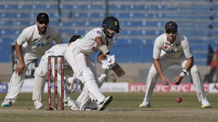 Kiwi spinners strike after Saud hundred in Karachi