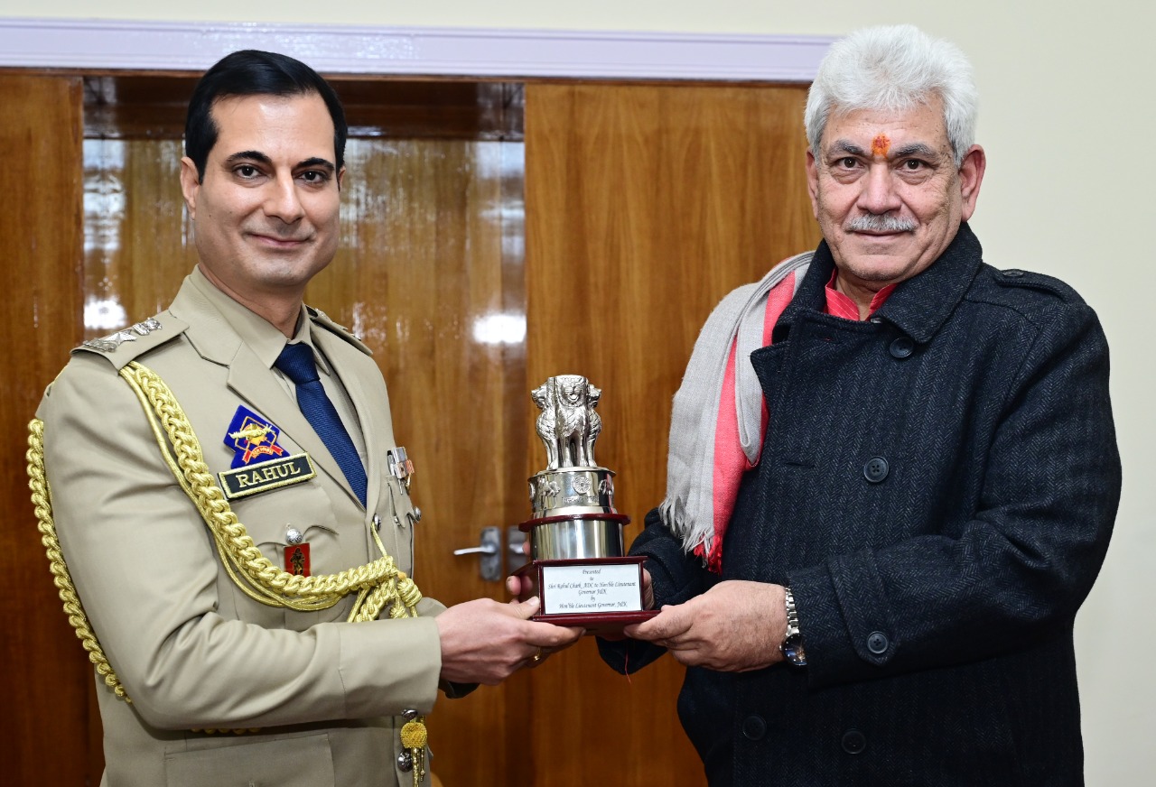 Raj Bhavan bids farewell to outgoing officers