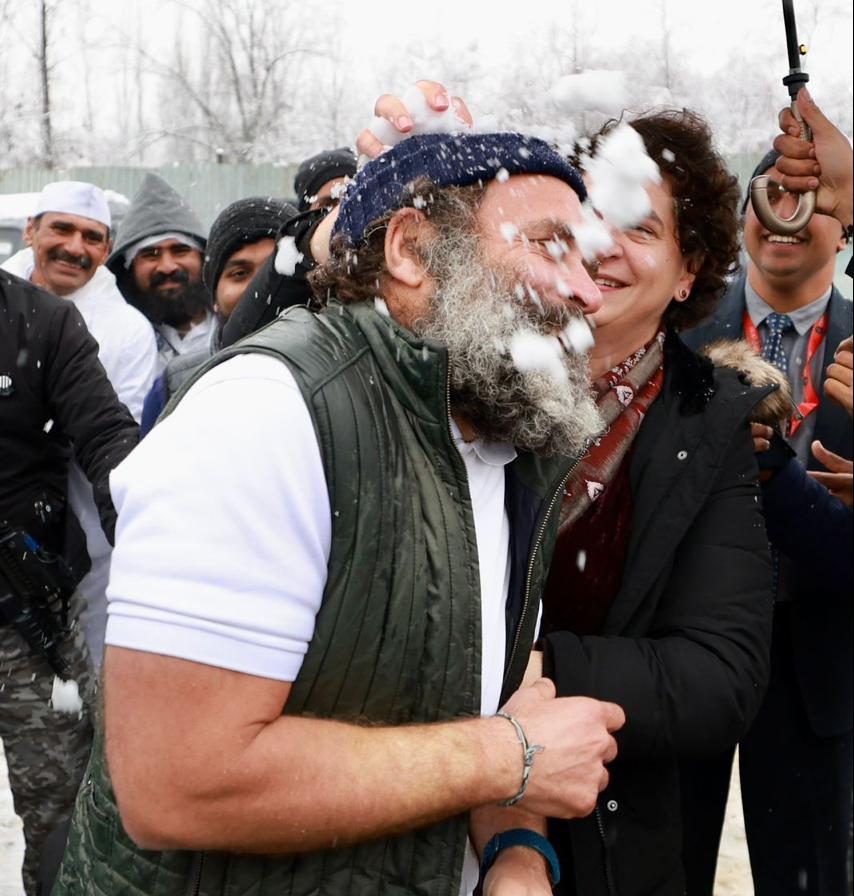 Rahul, Priyanka’s Sheen-jung warms hearts