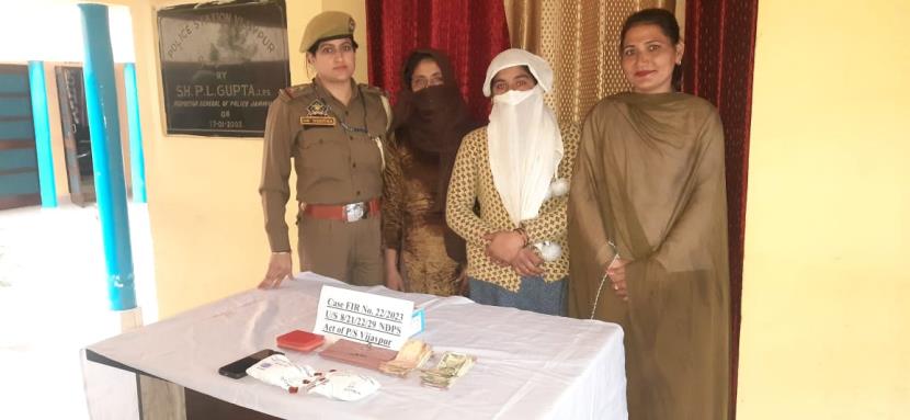 Two women drug smugglers among four arrested in Jammu