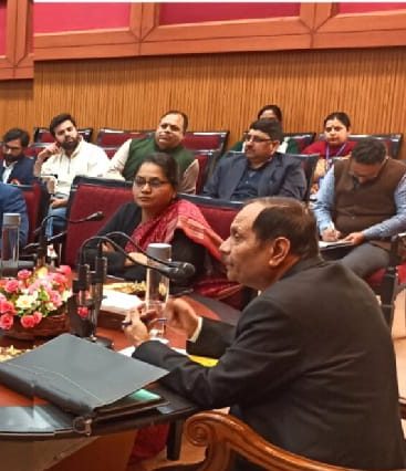 Advisor Bhatnagar inaugurates mega Job Fair at Jammu