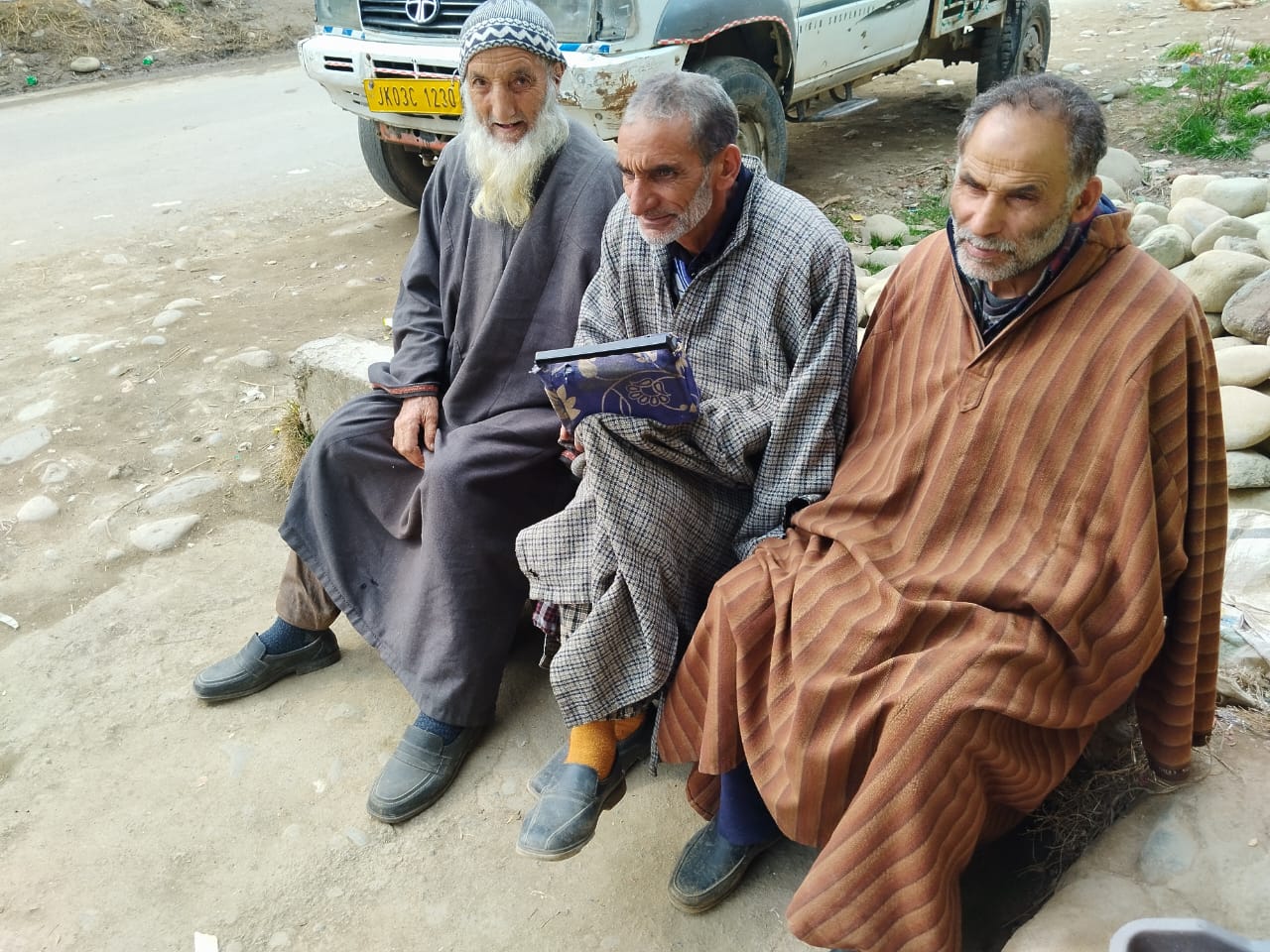 ‘Awaam Ki Awaaz’: LG asks youths to take maximum benefits of govt schemes