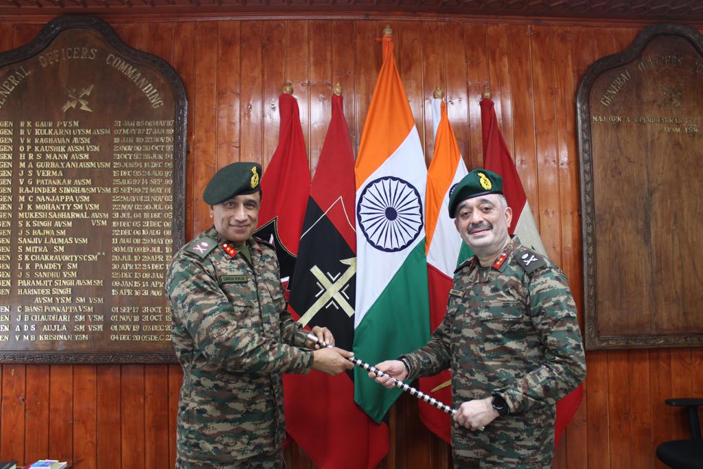 Maj General Girish Kalia takes over as GOC of elite Vajr Division