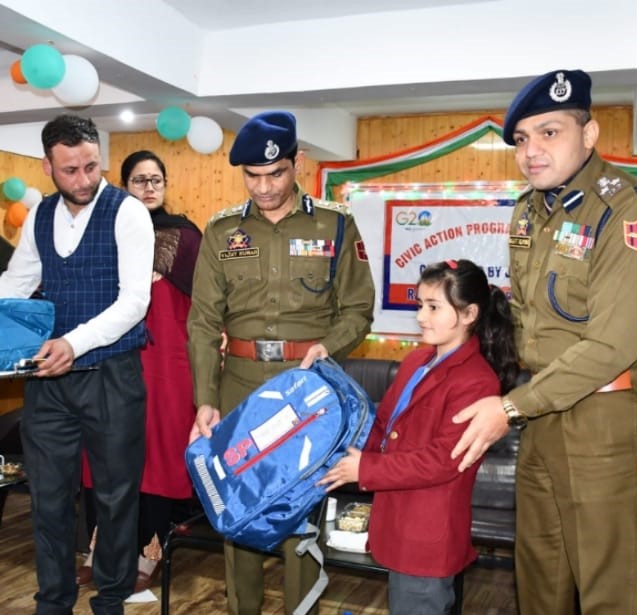 ADGP Kashmir, DIG CKR distribute sports kits among wards of Police Martyrs