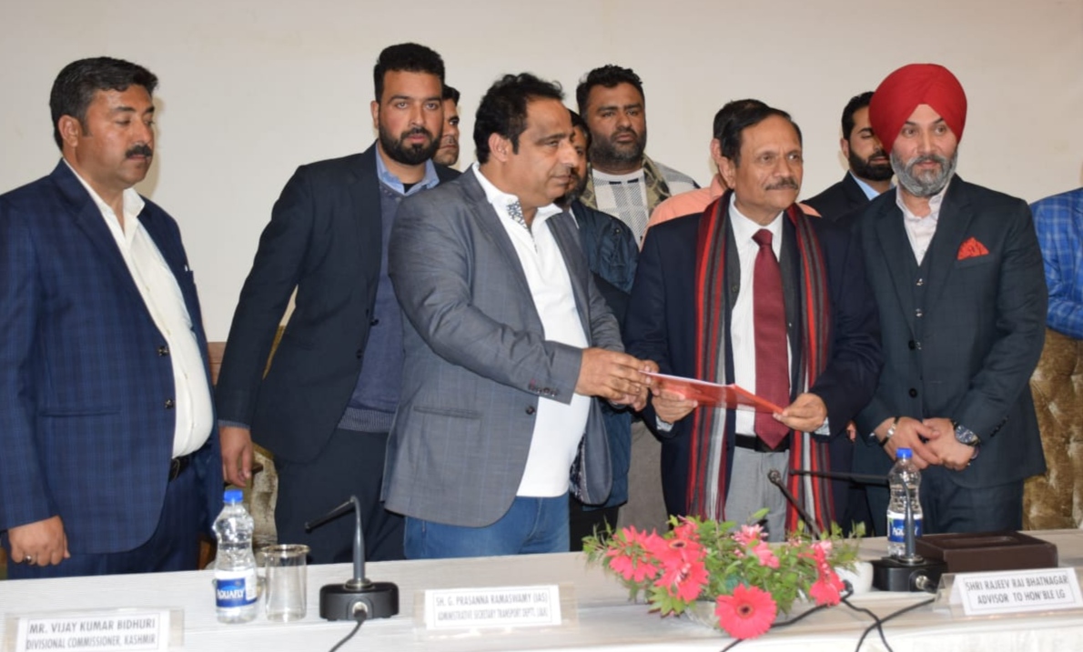 Advisor Bhatnagar addresses mega meet of All India Transporters at SKICC