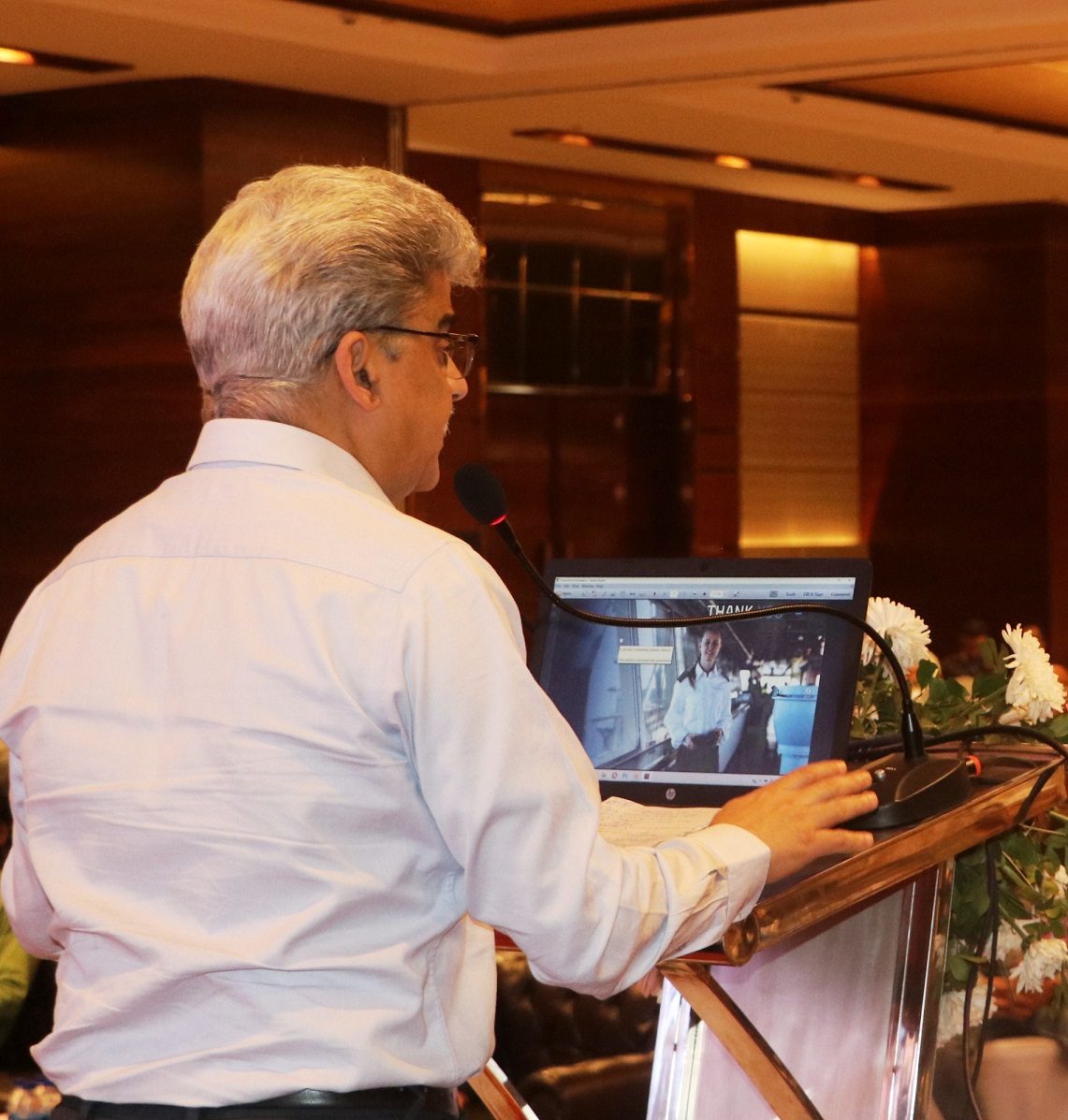 Mega export conclave discusses measures to tap full potential of horticulture sector in J&K