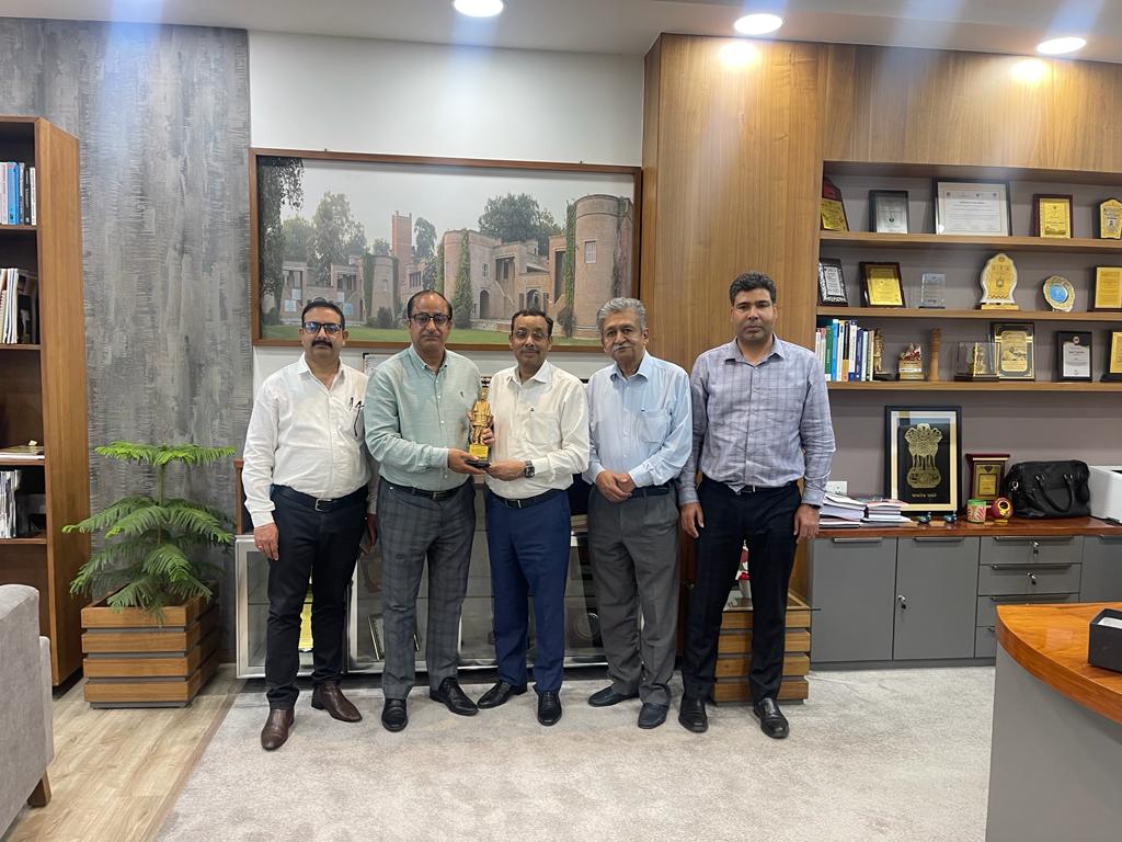 Dir JKEDI visits EDII Ahmedabad, explores possible collaboration to promote entrepreneurship in J&K