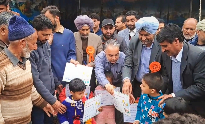 Director SEK inaugurates 10-day-long enrollment drive at Uri