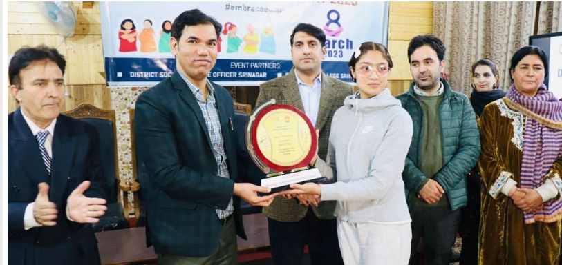 District Admin Srinagar organises International Women’s Day function at S P College