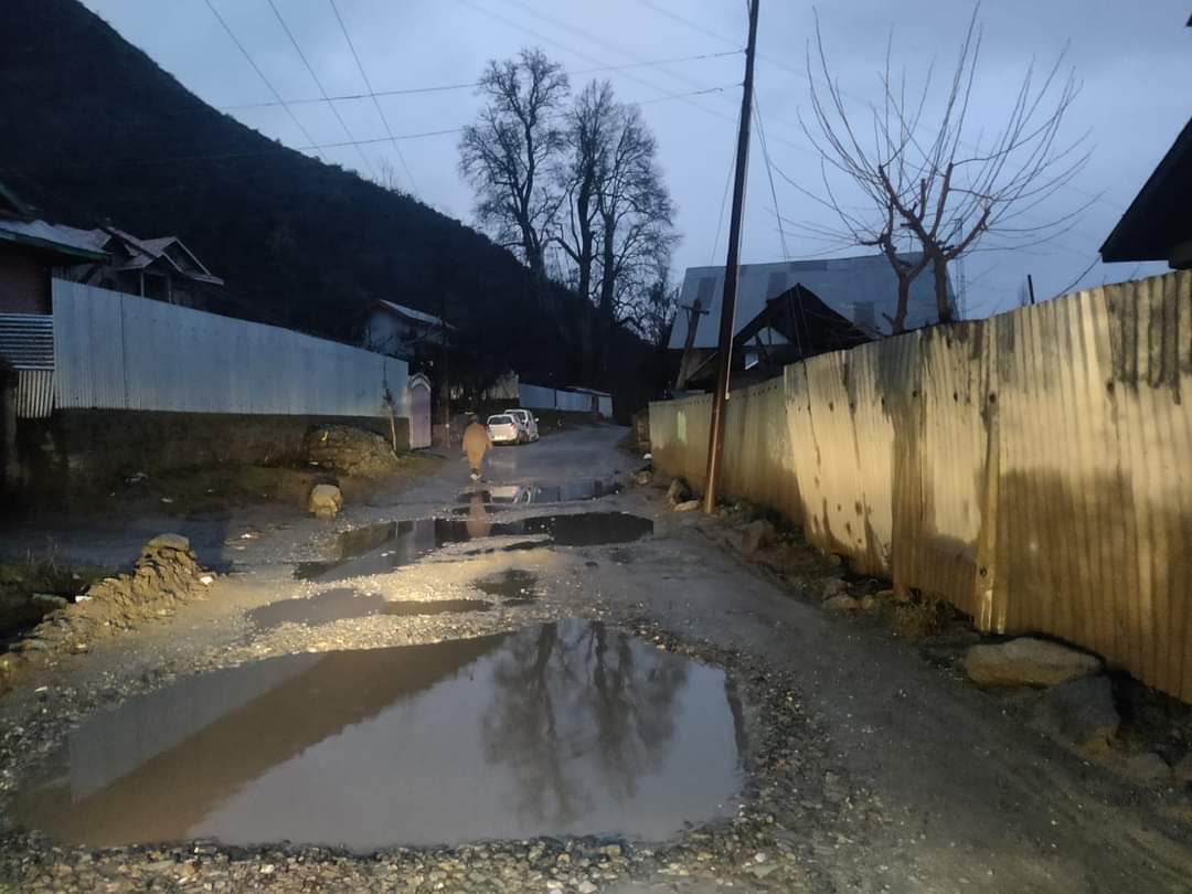 Dilapidated condition of Sheeri-Laridora road causing immense hardships to people