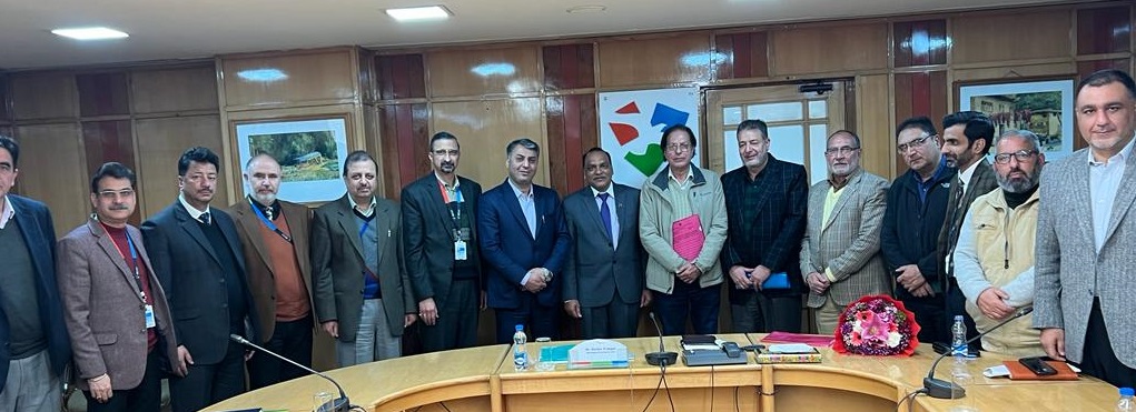 KCCI Delegation calls on J&K Bank MD & CEO