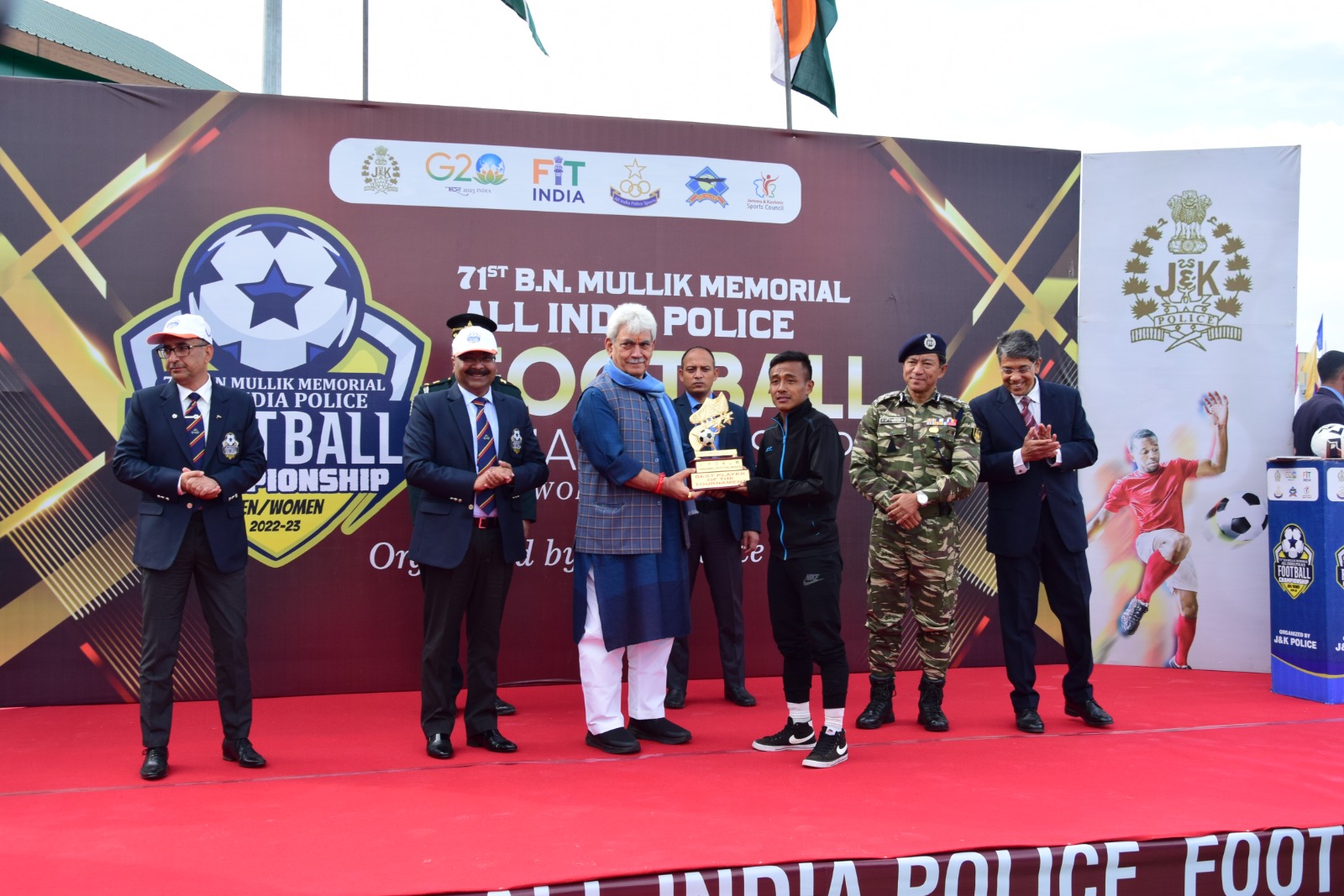 LG attends closing ceremony of 71st BN Mullik Memorial All India Police Football C’hip at Srinagar