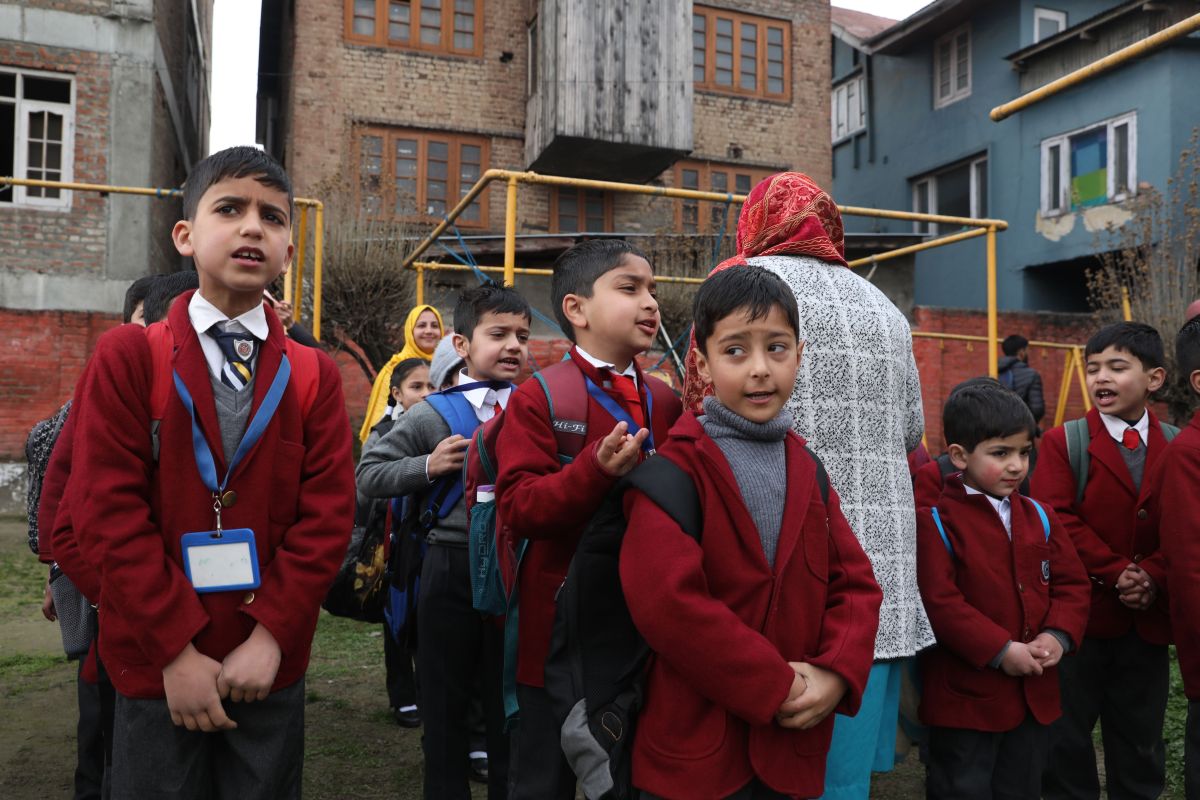 Schools reopen in Kashmir after winter break