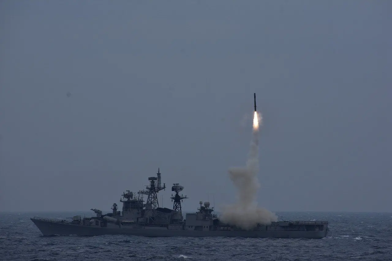 Indian Navy successfully test-fires BrahMos missile
