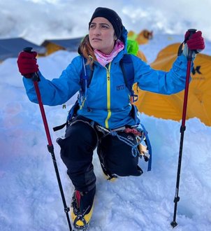 Indian mountaineers Baljeet Kaur and Arjun Vajpayee rescued from Mt. Annapurna in Nepal