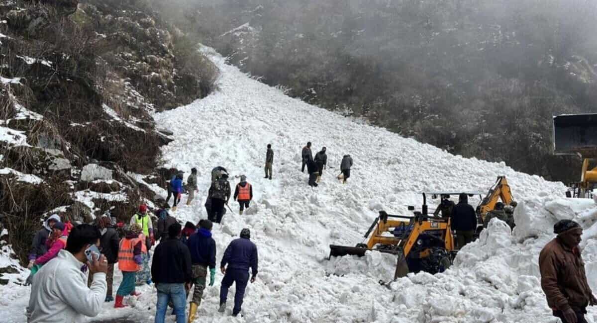 7 tourists killed in massive avalanche near China border in Sikkim