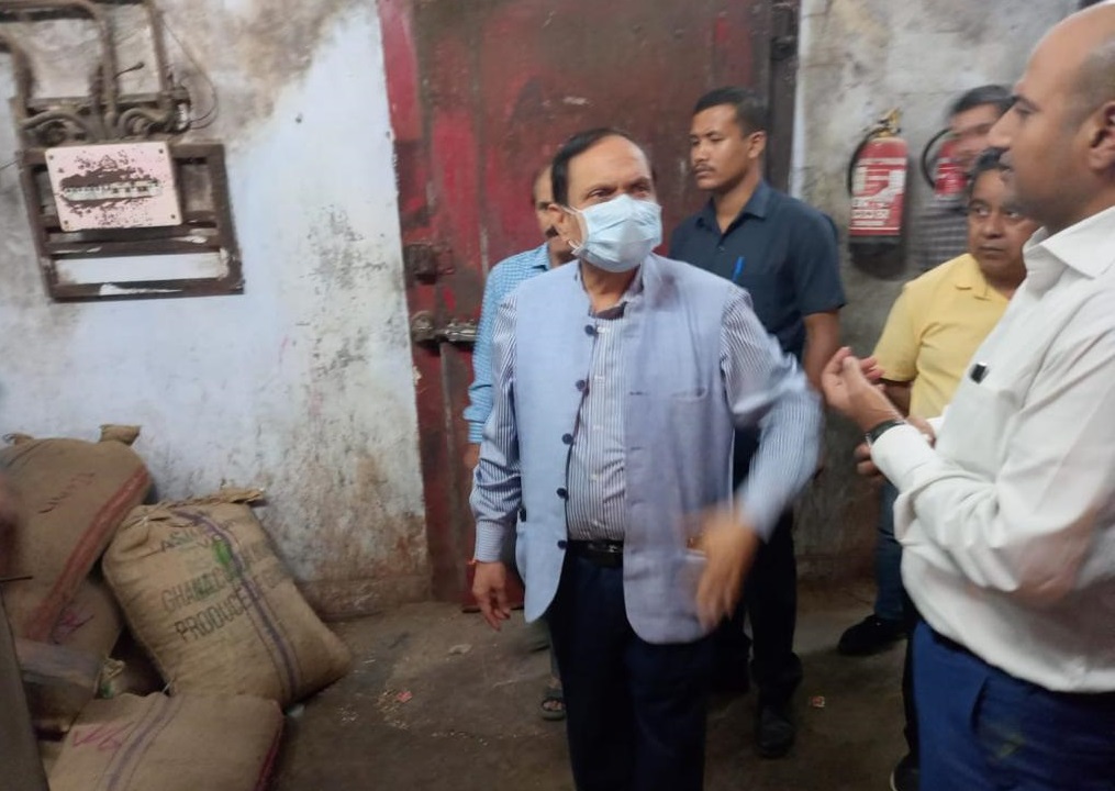 Advisor Bhatnagar visits JKAIDCL’s Cold Store Project, inspects development works