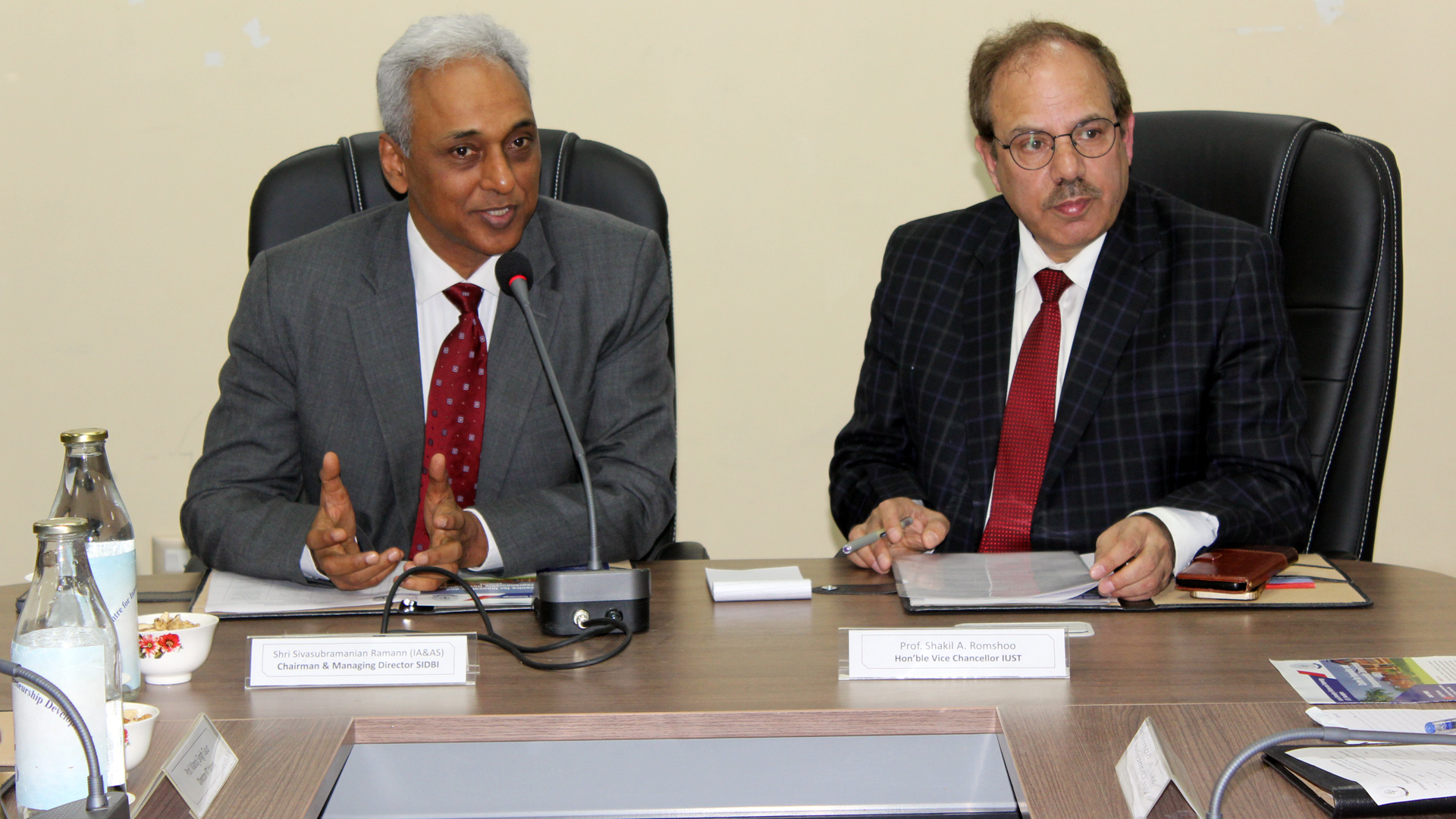 SIDBI signs MoU with IUST 