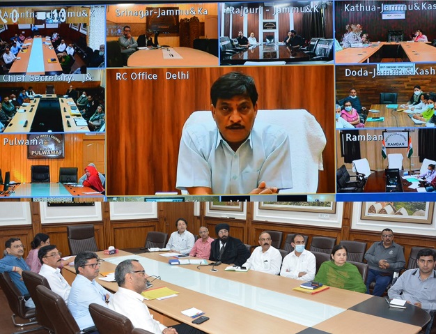 No need to panic about current spike in Covid cases: Experts to CS