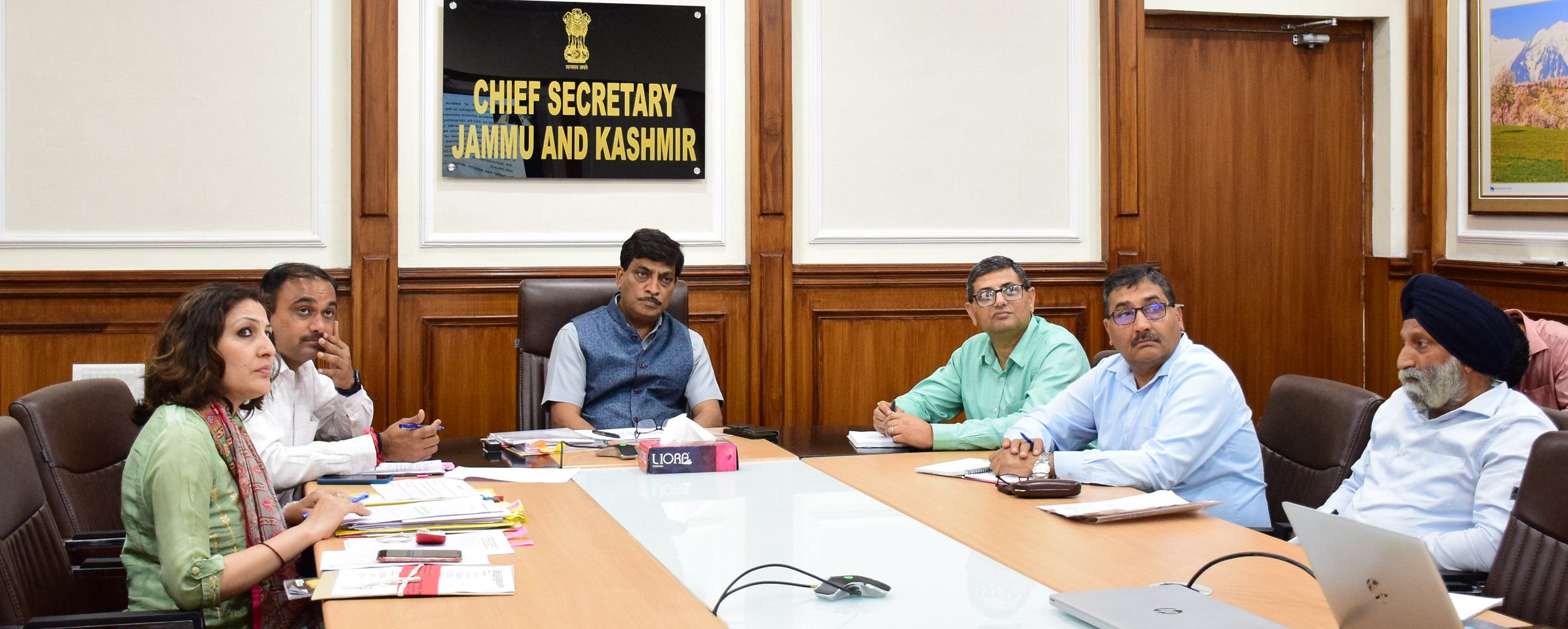 CS takes stock of restoration works of Mubarak Mandi Heritage Complex