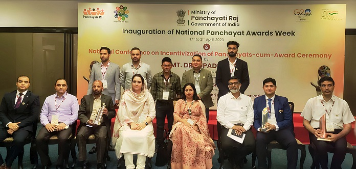 Fatehpora Panchayat receives DDUPSVP National Panchayat Award 2023