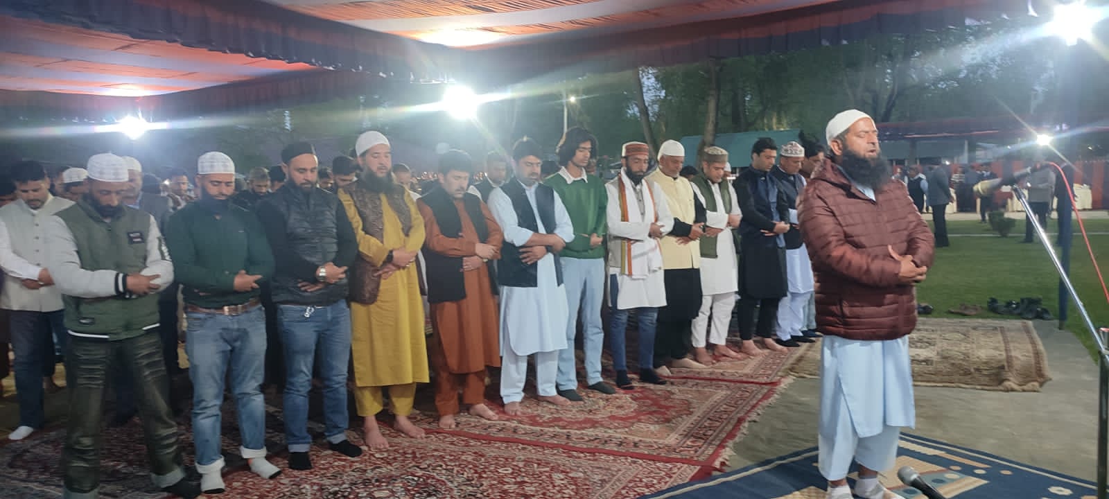 Dagger Gunners hosts Dawat-e-Iftar at Baramulla