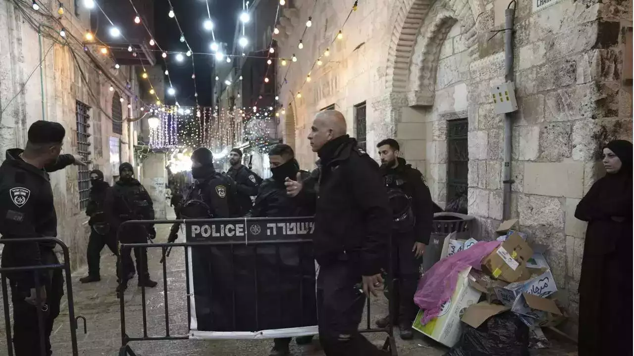 Israeli police fatally shoot man at Jerusalem’s holiest site