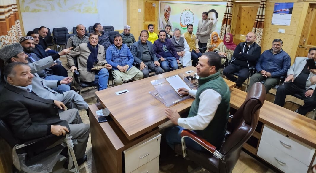JKPCC Chief reviews ongoing “Jai Bharat Satyagraha” in Kashmir