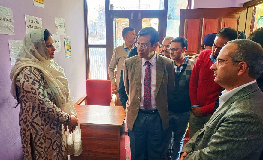 Chief Justice reviews progress on One Stop Centre, DHWE, Khawaja Bagh