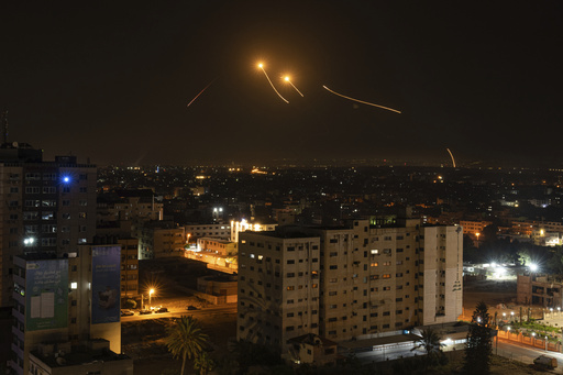 Israeli airstrikes, Palestinian rockets continue even as hopes for a cease-fire grow